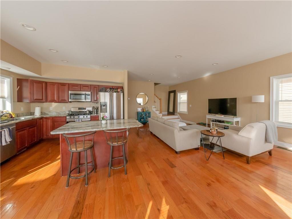 74 Pitman St - Photo 3 of 19