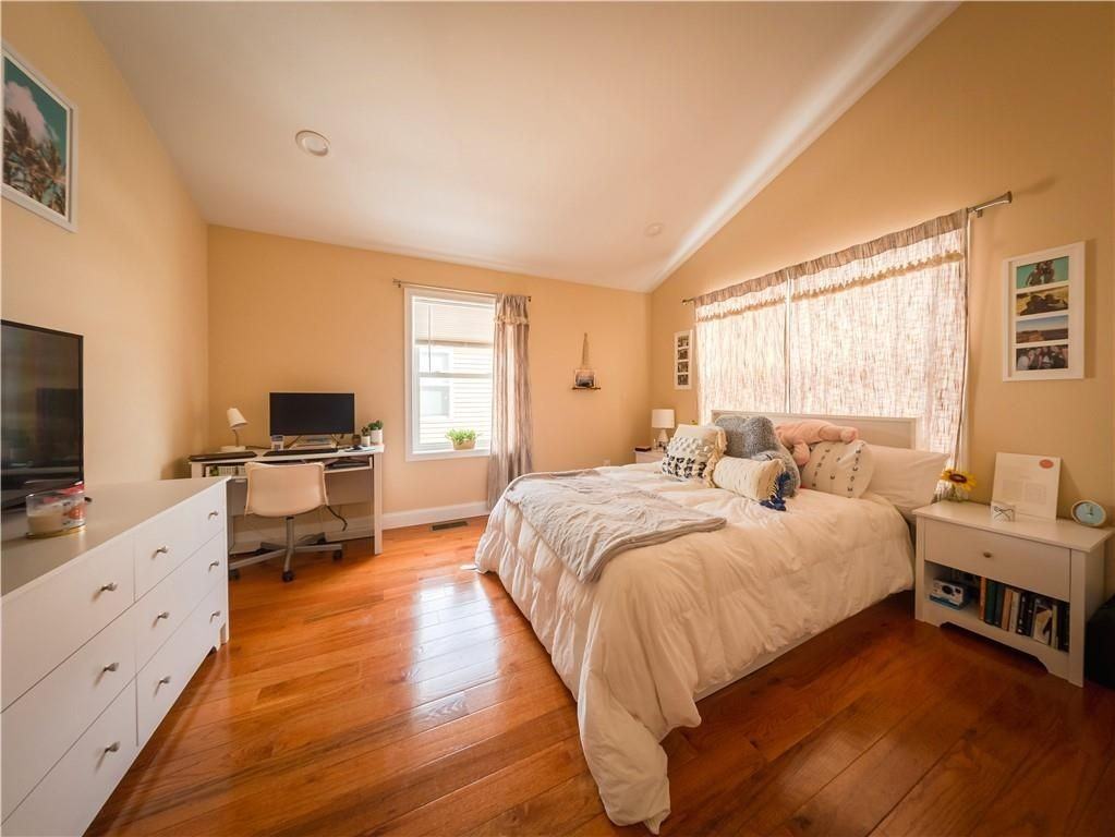 74 Pitman St - Photo 7 of 19