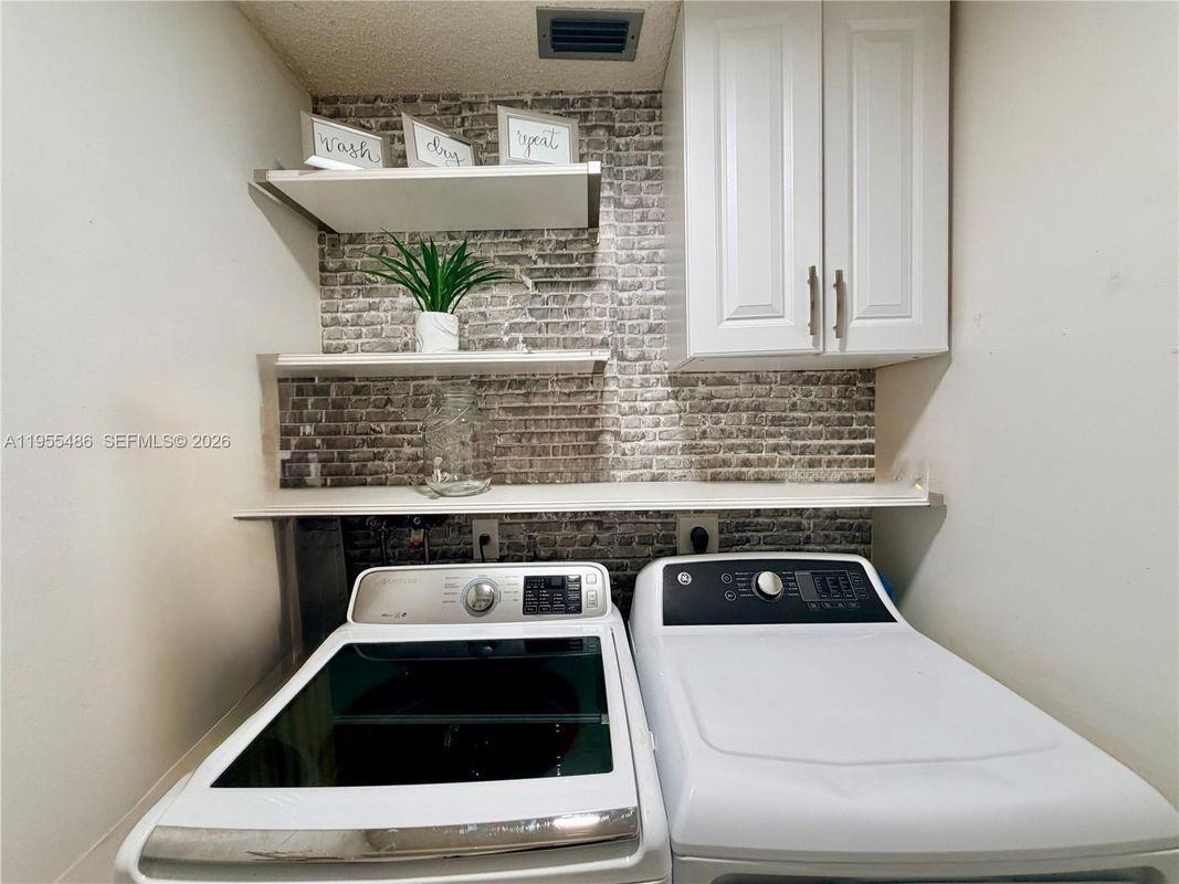 2865 Begonia Way ##0 - Photo 7 of 8