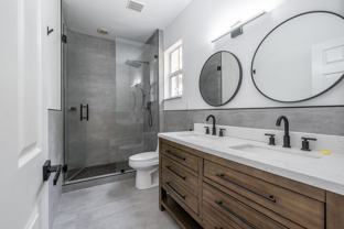 422 Ne 1st Ave - Photo 1 of 1