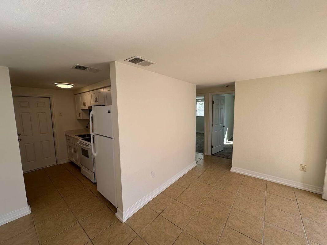 443 90th Ave N - Photo 4 of 12