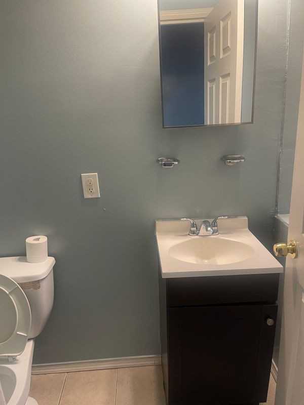 518 Sanford Pl - Photo 2 of 5