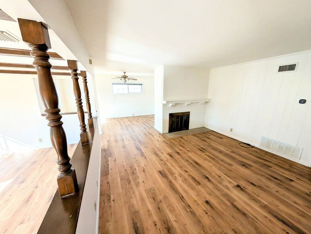 324 E Benbow St - Photo 6 of 9