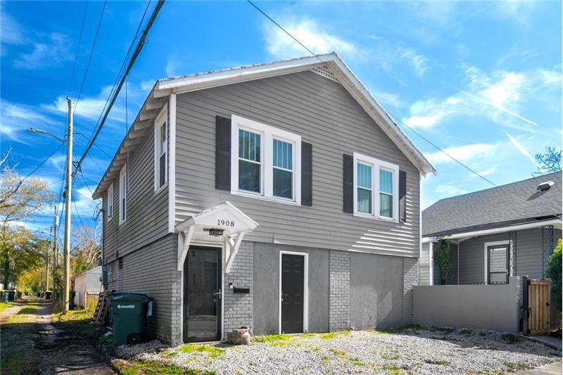 1908 Paulsen St - Photo 2 of 20