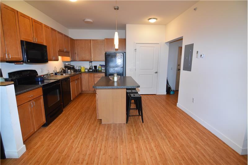 25 Bacon St - Photo 2 of 23