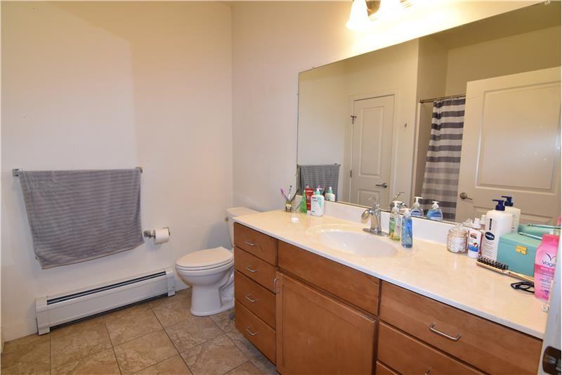 25 Bacon St - Photo 6 of 23