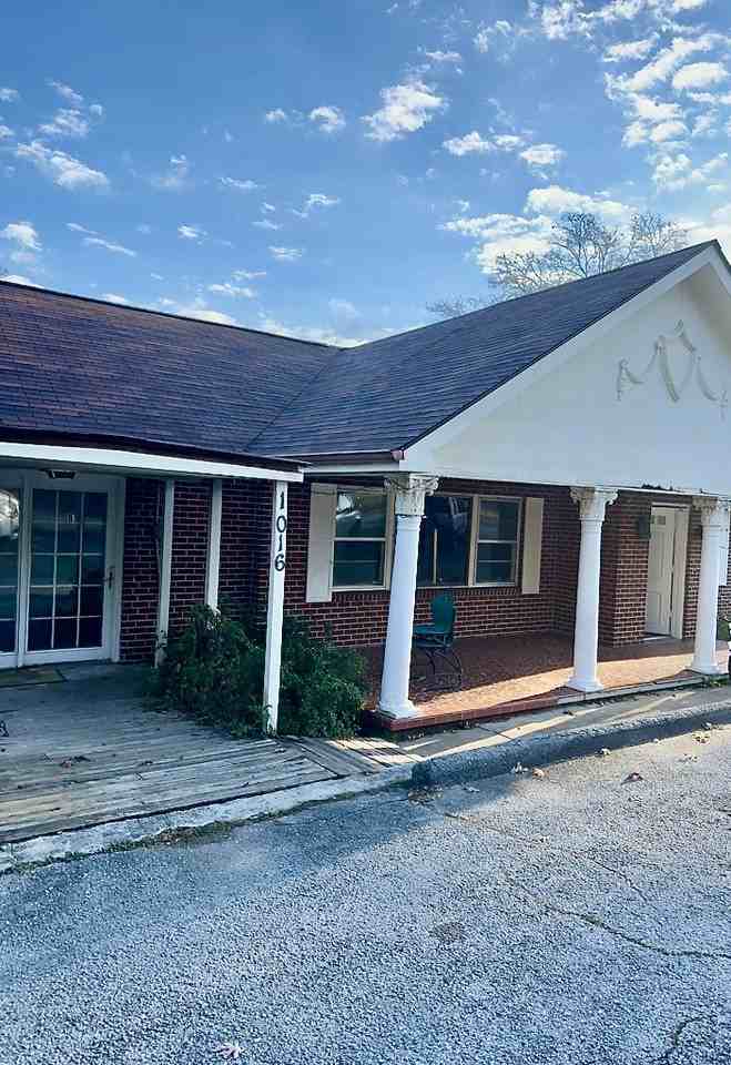 Greenslake Rd - Photo 5 of 9