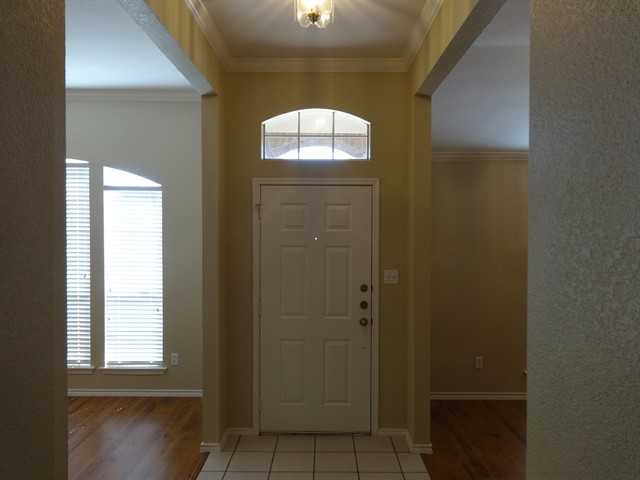 715 Fossil Hill Dr - Photo 2 of 15