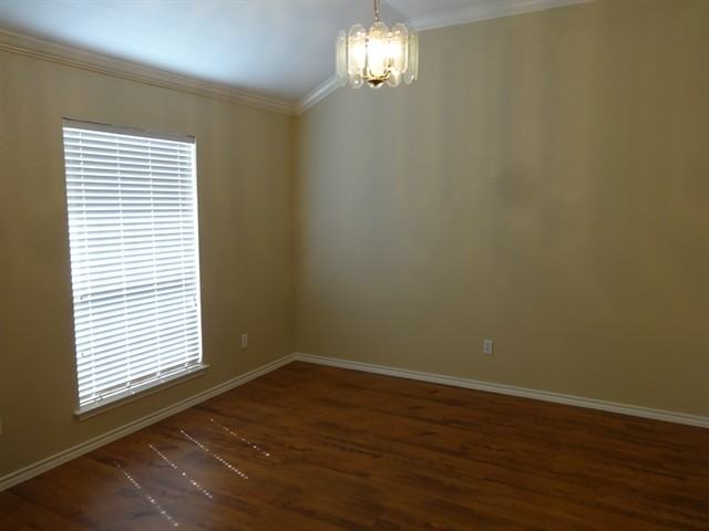 715 Fossil Hill Dr - Photo 3 of 15