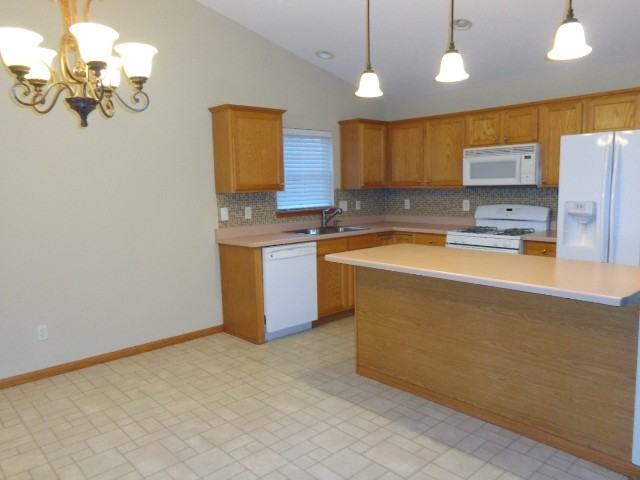 117 Minarette Dr SW - Photo 2 of 13