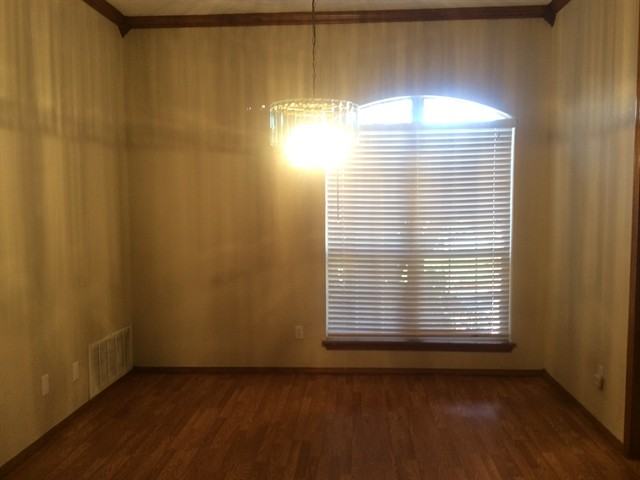 160 N Lakeside Terrace - Photo 2 of 10