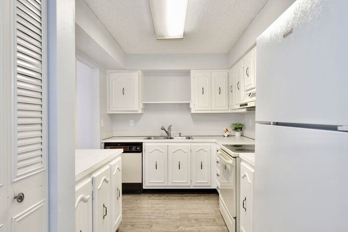 516 Orange Dr #32 - Photo 7 of 20