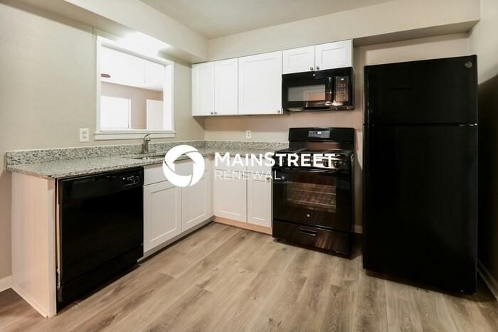 347 Pilgrim Dr - Photo 7 of 16