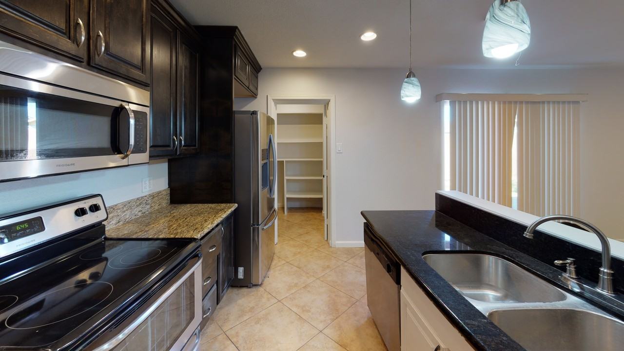 1206 E Redfield Rd #2 - Photo 7 of 20