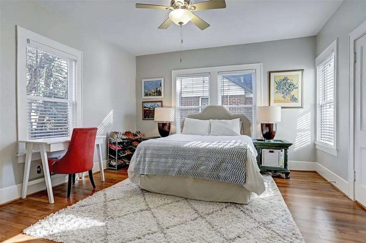 1928 Harold St #1 - Photo 6 of 8