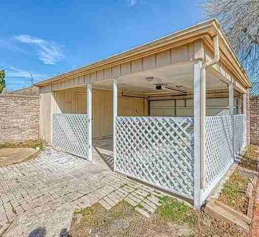 3610 Vineyard Dr #NA - Photo 2 of 27