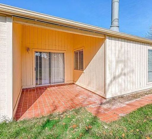 3610 Vineyard Dr #NA - Photo 3 of 27