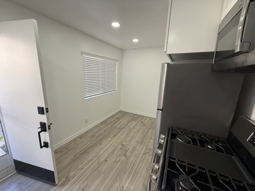 51 Geneive St #51 - Photo 3 of 20