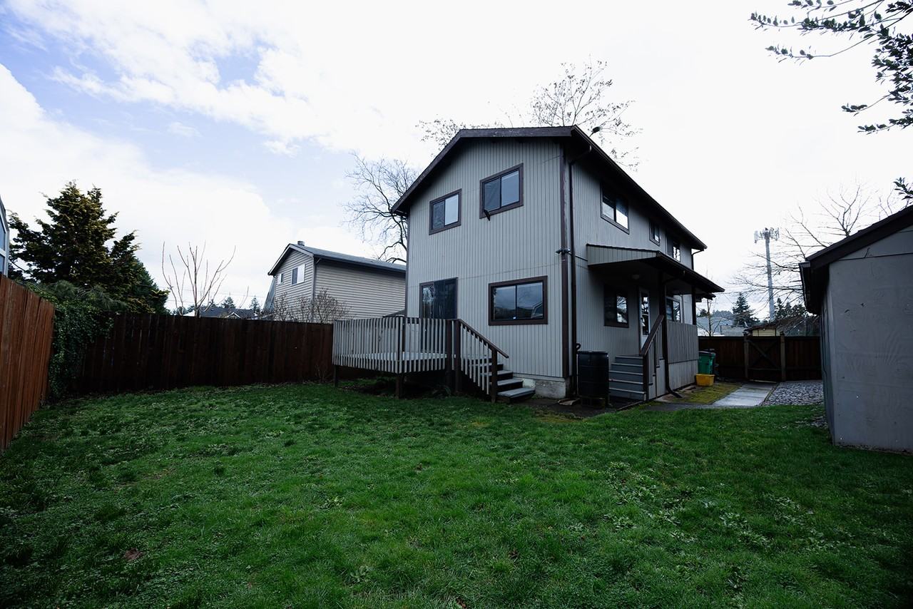 6121 Ne Hassalo St #NA - Photo 4 of 39