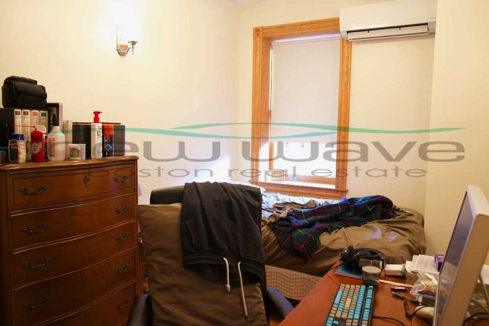 5 Phillips St #1 - Photo 3 of 8