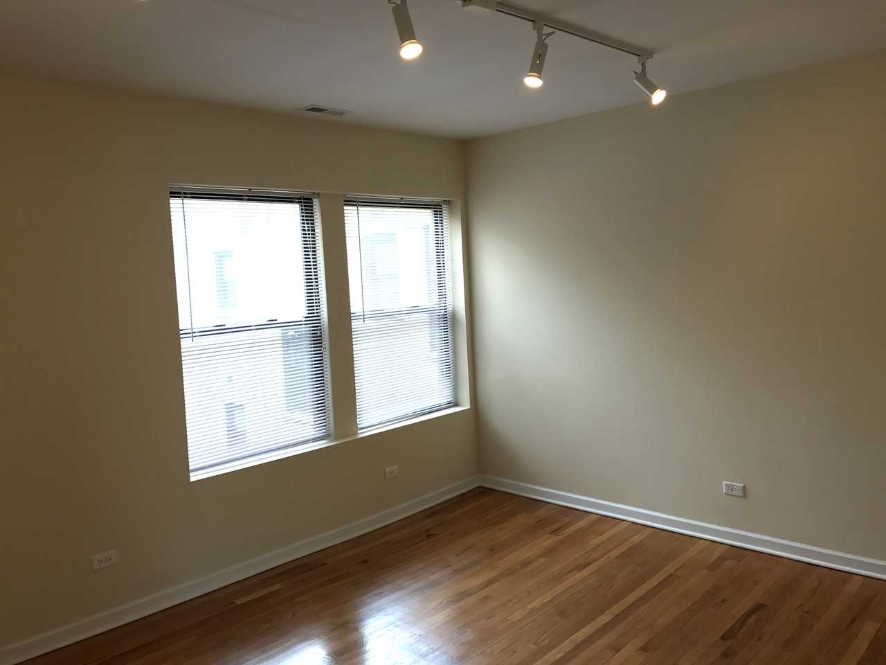 4748 N Sacramento Ave #2N - Photo 2 of 11