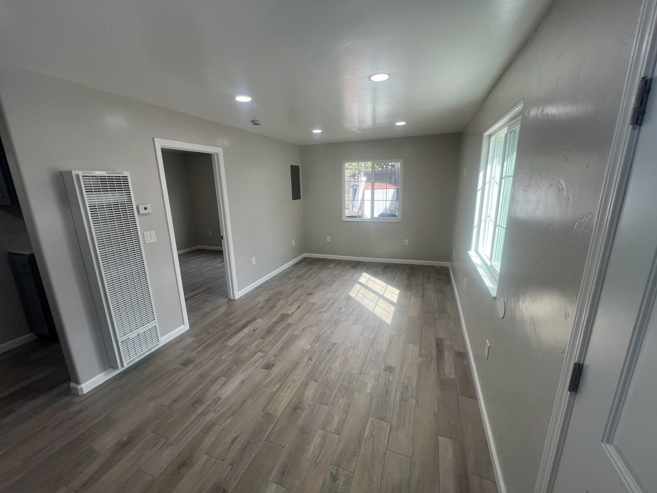 1189 Oak Knoll Rd #2 - Photo 3 of 8