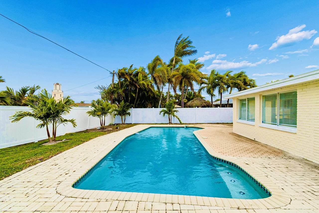 455 81st Ave #NA - Photo 5 of 43