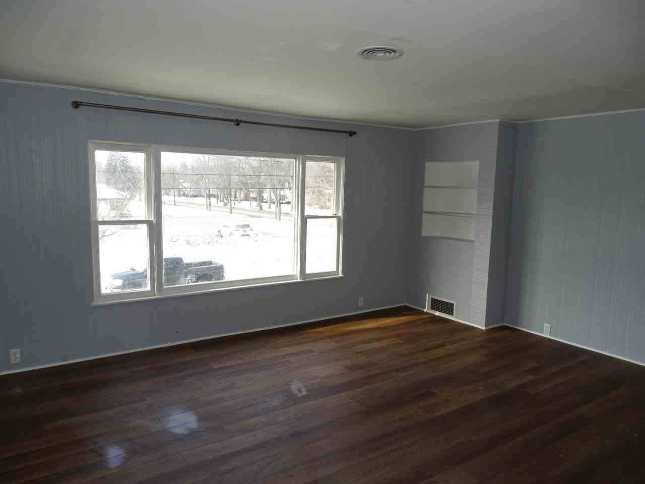 635 W Maumee St #2 - Photo 2 of 11