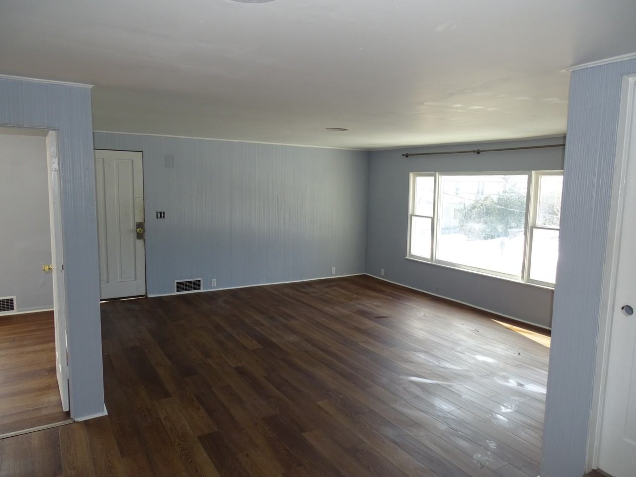 635 W Maumee St #2 - Photo 4 of 11