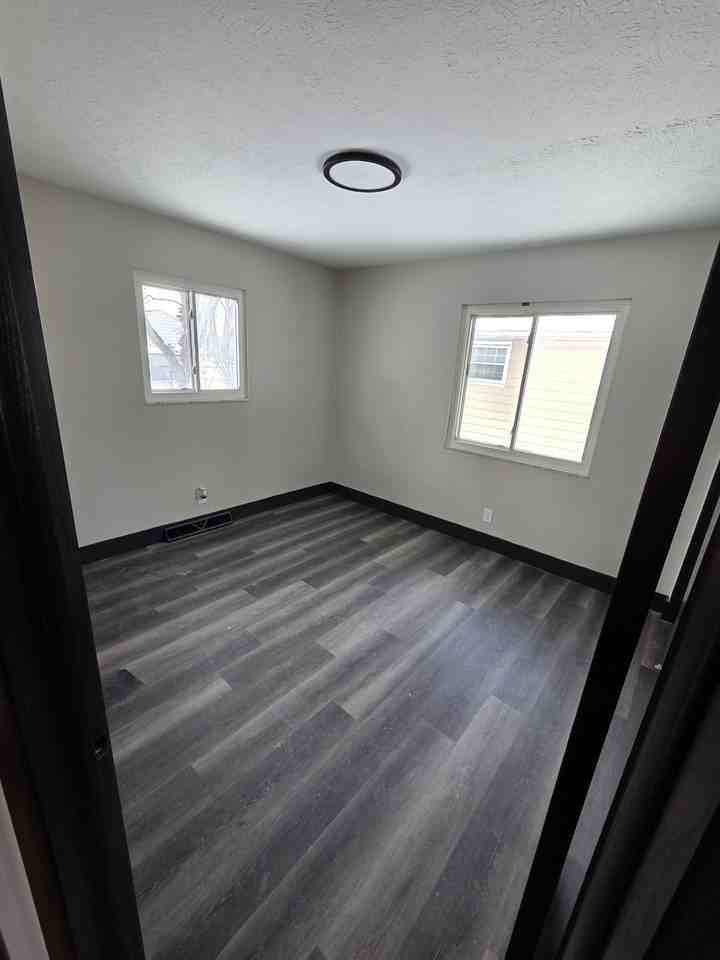 1144 Stratford St #1144 - Photo 5 of 7