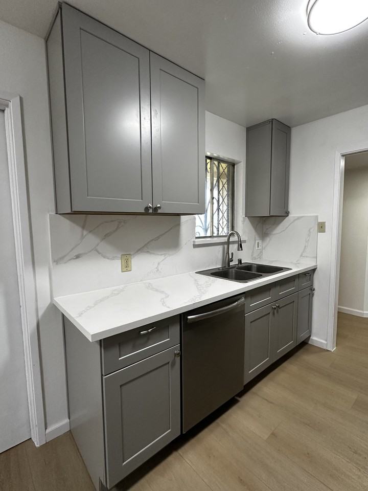 1600 60th Ave #NA - Photo 4 of 14