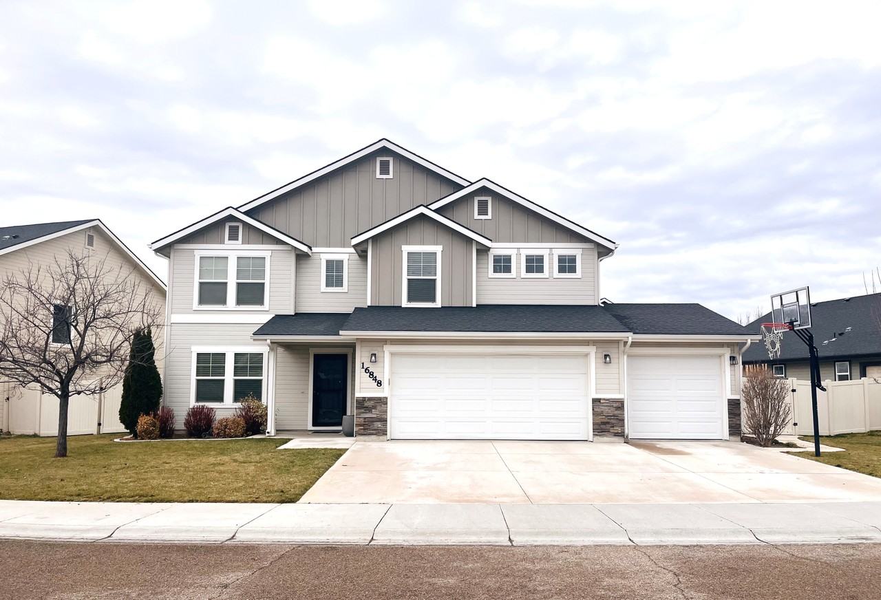 16848 N Breeds Hill Ave #NA - Photo 2 of 13