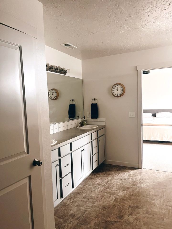 16848 N Breeds Hill Ave #NA - Photo 3 of 13