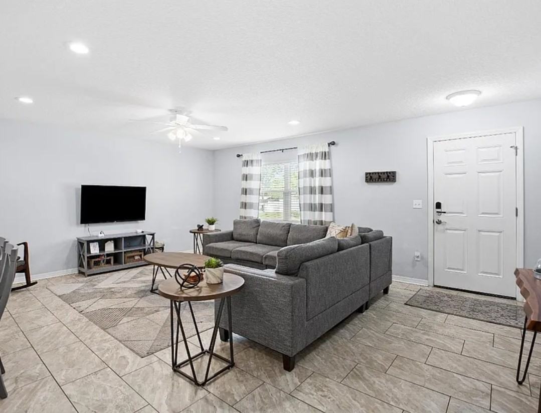 37770 Kelly B Ct #70 - Photo 2 of 12