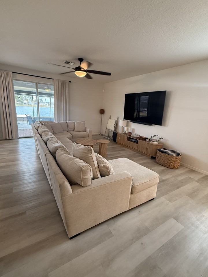 3258 Stratton Cir #NA - Photo 3 of 15