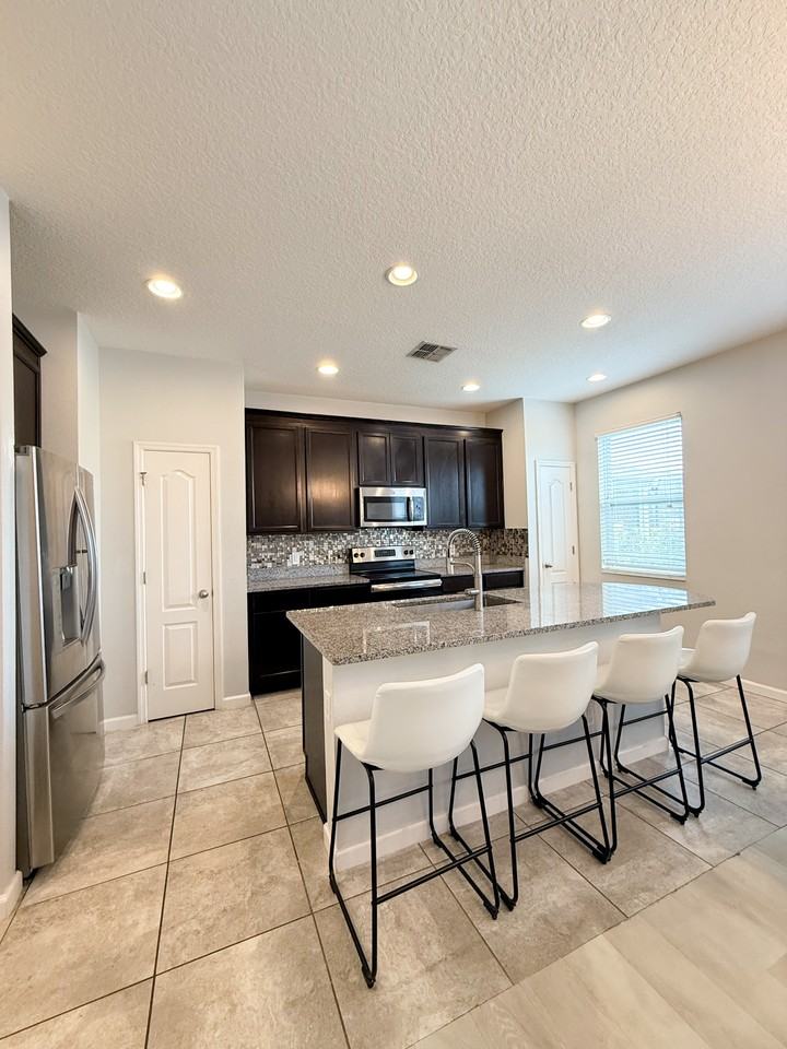 3258 Stratton Cir #NA - Photo 5 of 15