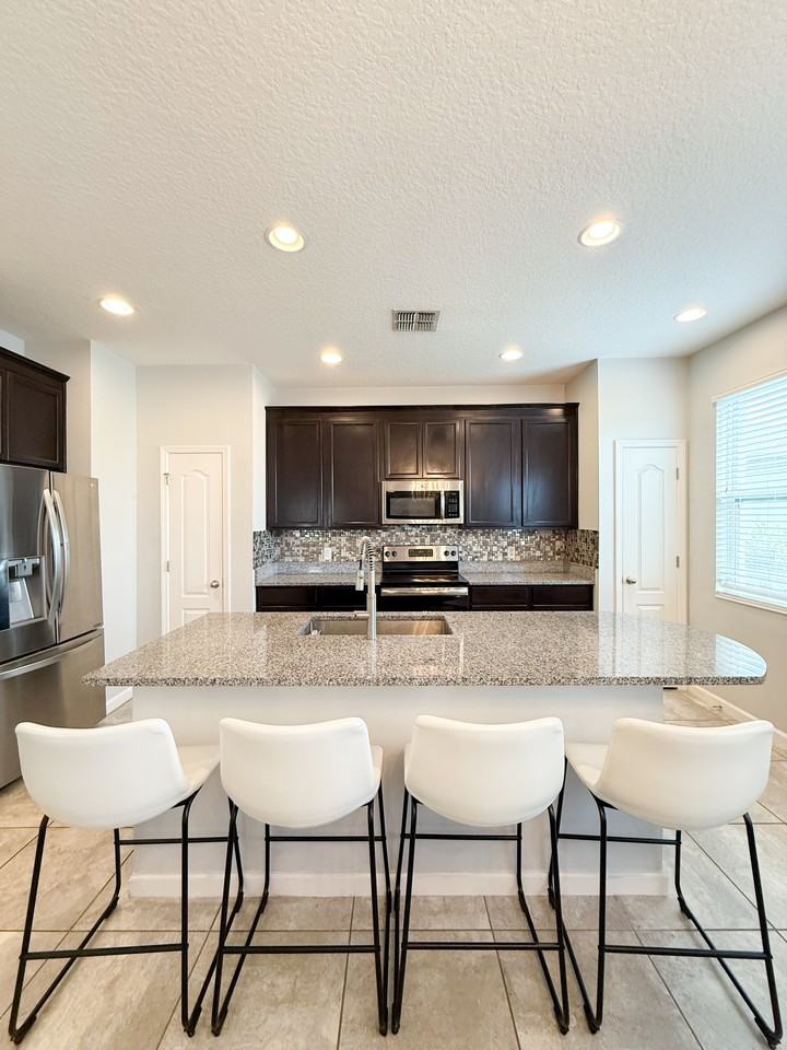 3258 Stratton Cir #NA - Photo 6 of 15