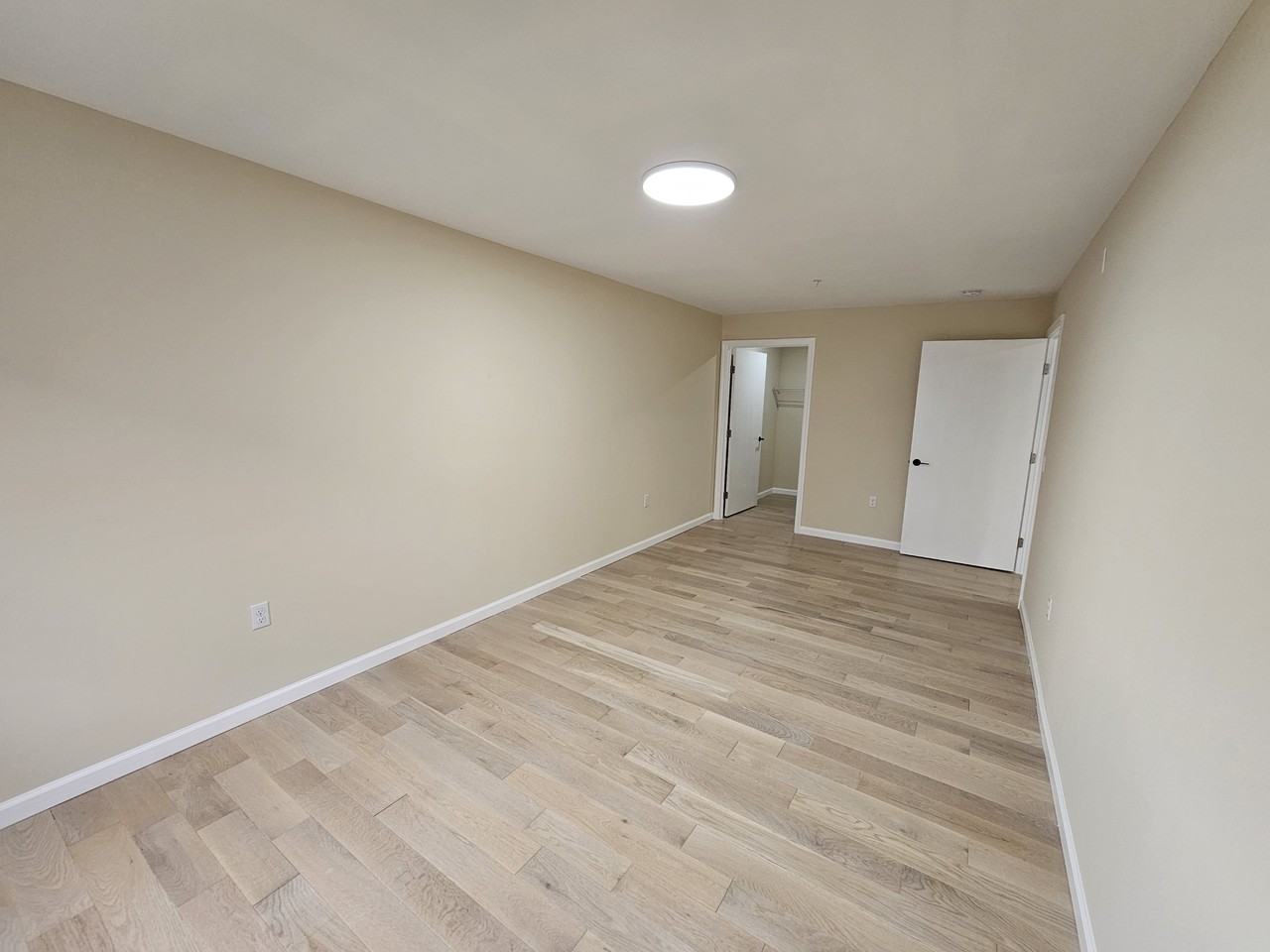 158 6th St #504 - Photo 3 of 13