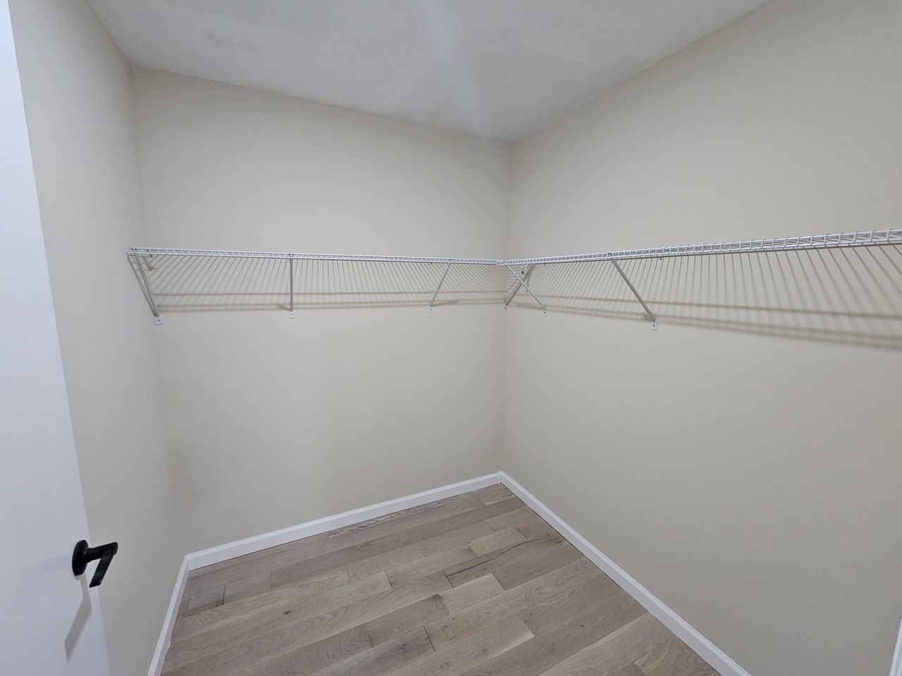 158 6th St #504 - Photo 4 of 13