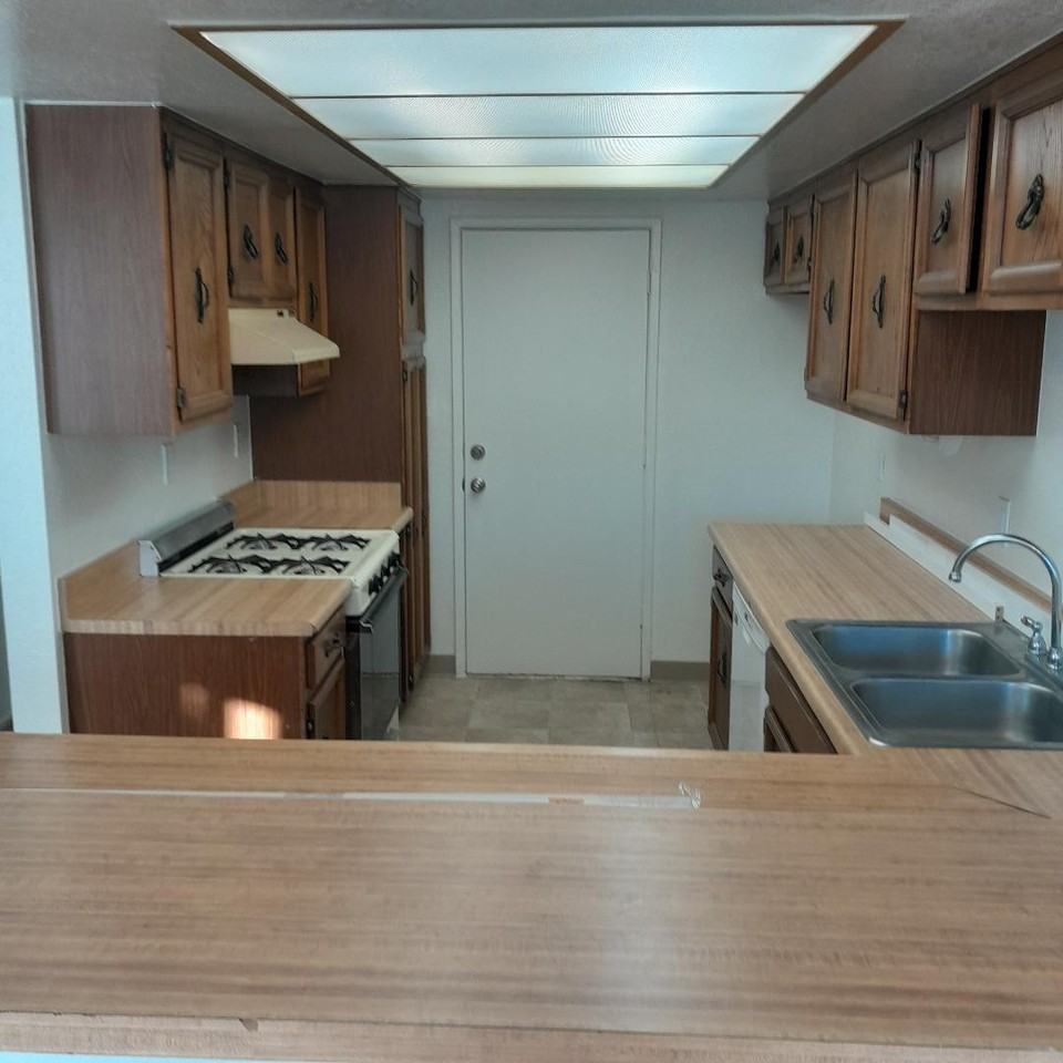 17610 Cameron Ln #B - Photo 3 of 11