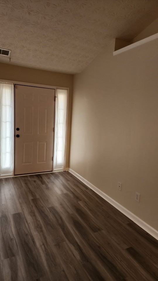 45 Spring Valley Way #NA - Photo 2 of 14