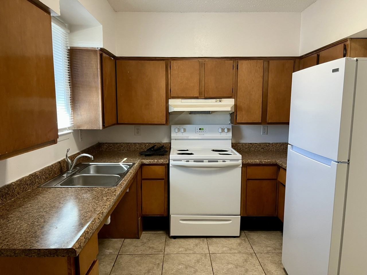 939 Lbj Dr #NA - Photo 4 of 14