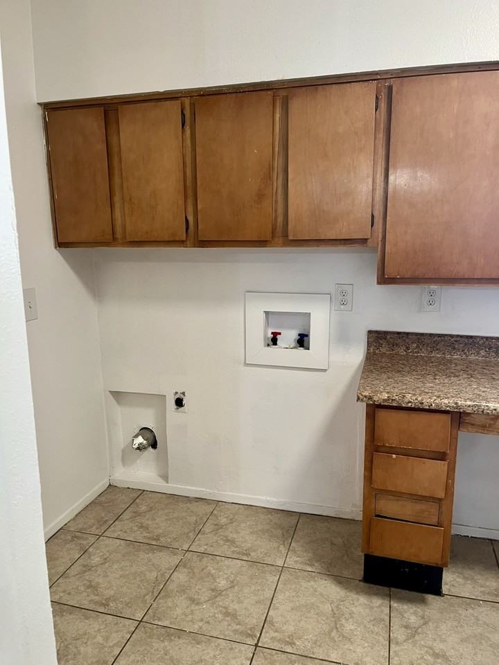 939 Lbj Dr #NA - Photo 5 of 14