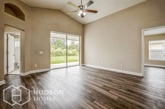 31221 Whinsenton Dr - Photo 7 of 29