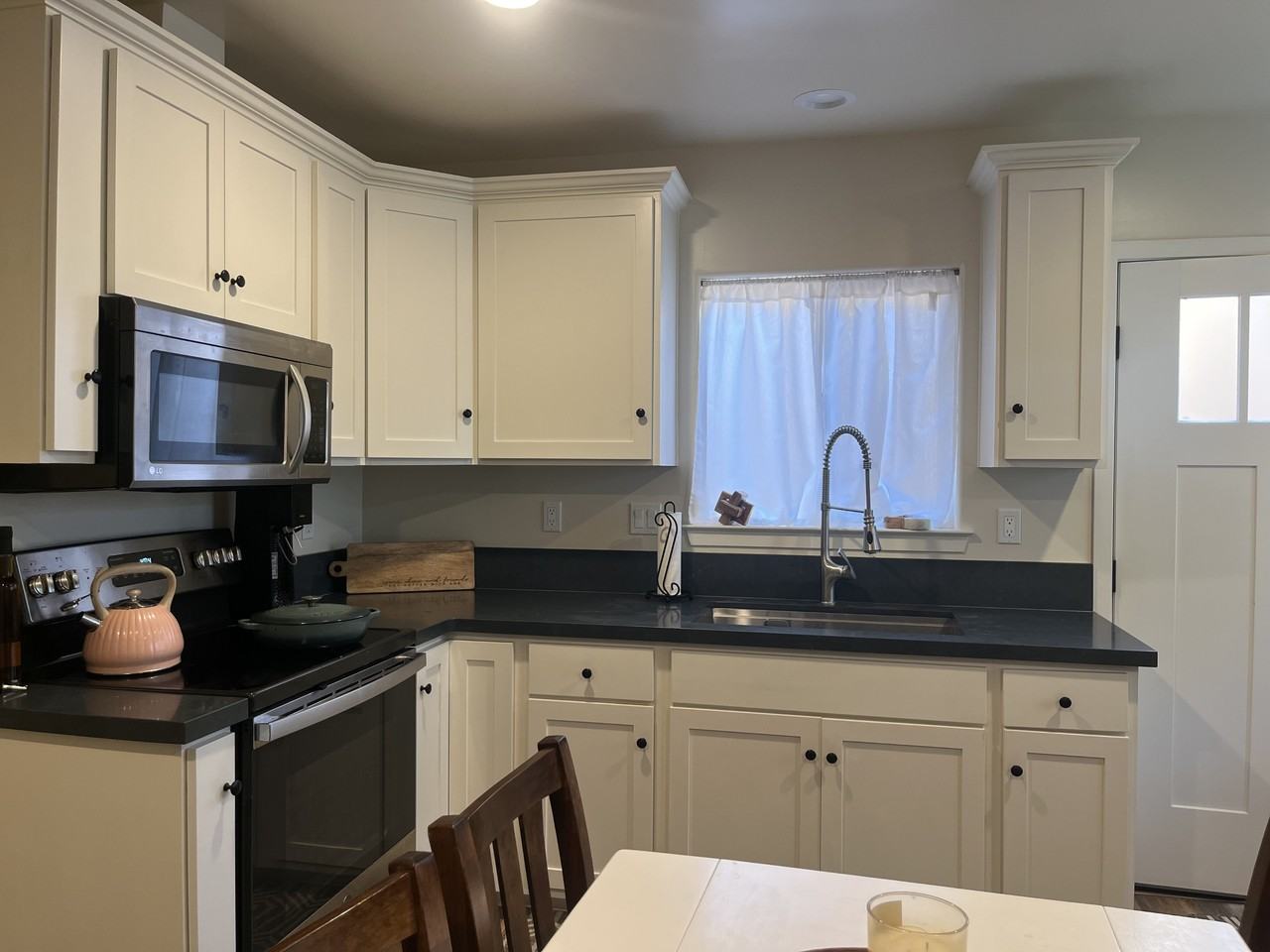 1174 Ella St #NA - Photo 3 of 14