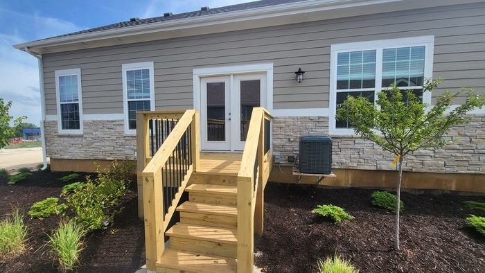 15824 Riley St - Photo 5 of 47