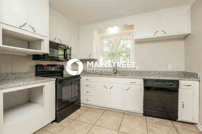 7925 Stallion Dr - Photo 6 of 16