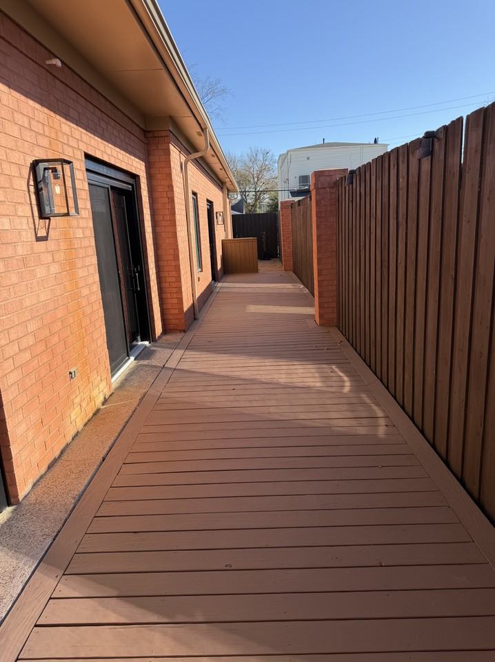 3522 N Versailles Ave #1 - Photo 6 of 25