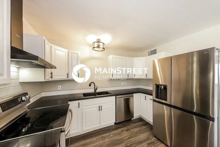 1328 E Christy Dr - Photo 6 of 16