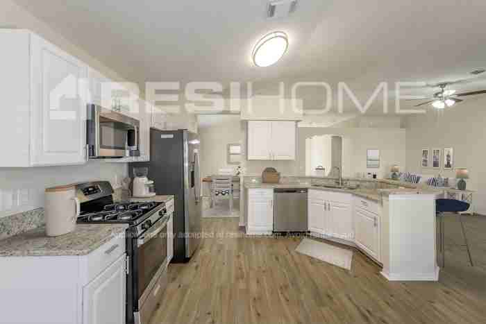 1704 Scotch Pine Dr - Photo 2 of 19